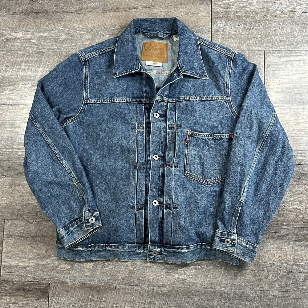 Levis Premium Type 1 Trucker Jacket Mens L Denim Buckle Cinch Back faded